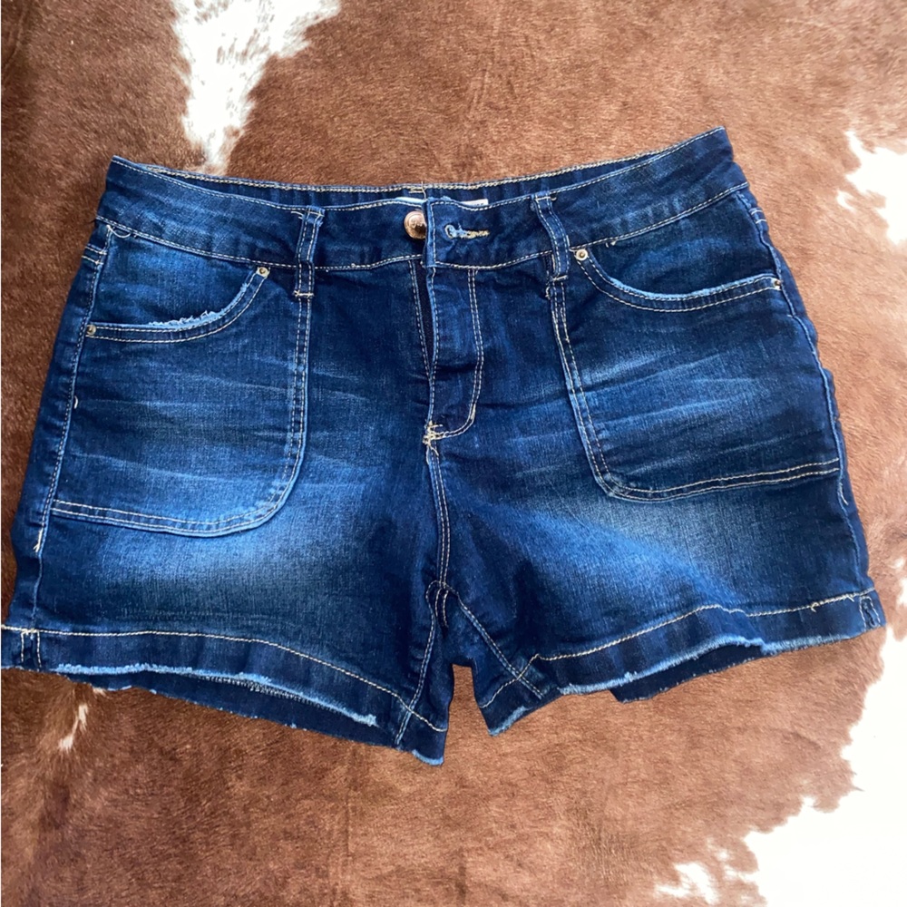 Royalty for me blue Jean shorts mid rise!